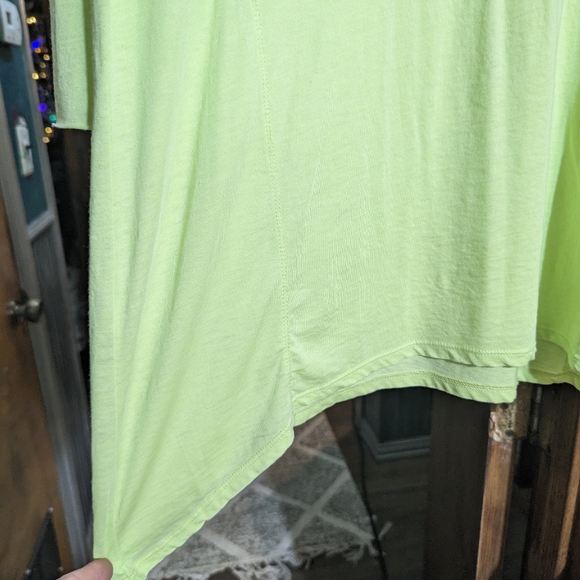 đź’›Calvin Klein Performanceđź’› Size Med Sheer A Symmetrical Top Pre-Loved Yellow - Picture 8 of 11